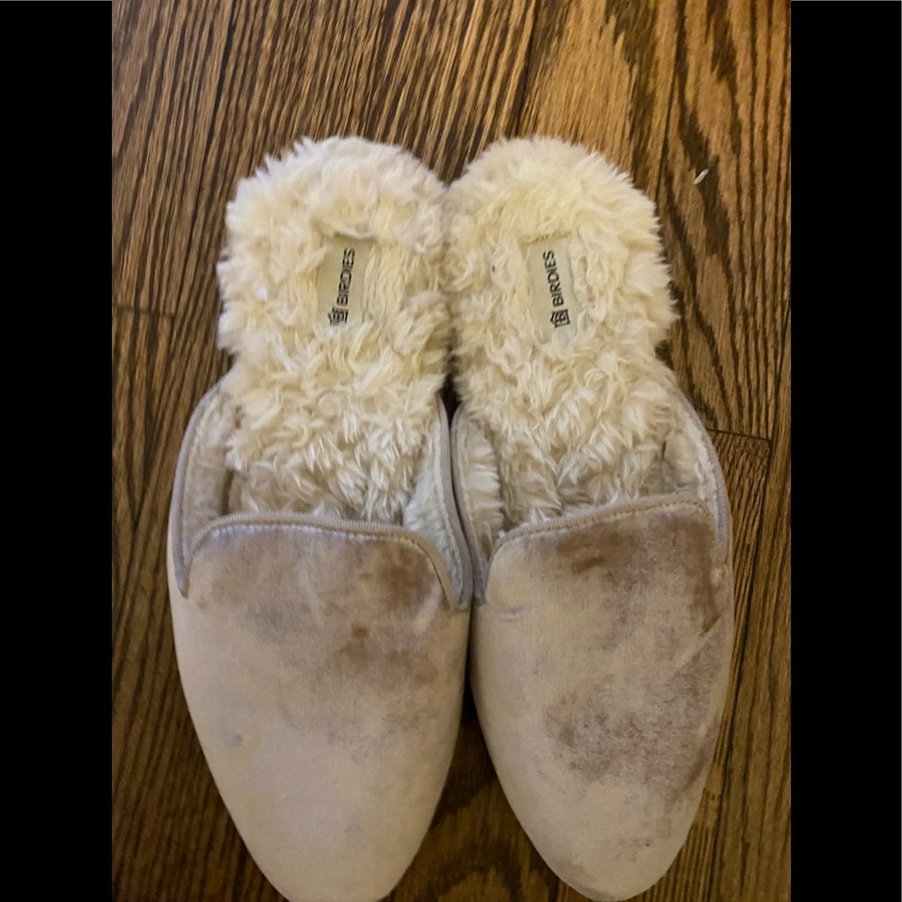 Birdies NWT pink faux fur lined slides